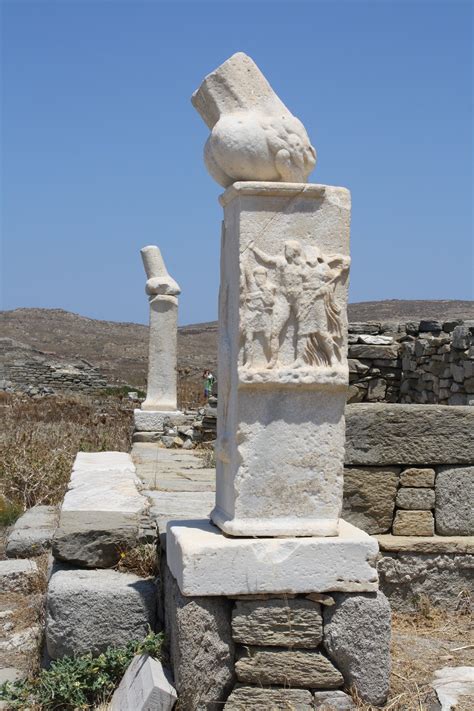 delos sculpture